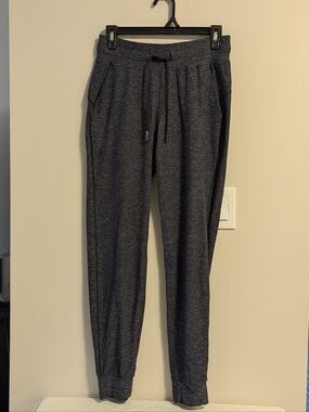 Lululemon. Womens Dark Heather Gray Jogger Pants  Casual Drawstring Sweatpants.